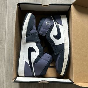 Air Jordan 1 mid "Sanded Purple"